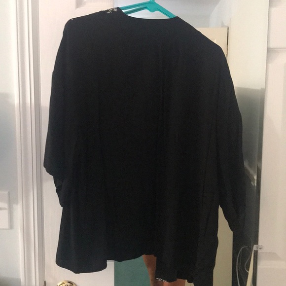 Forever 21 Kimono - Picture 2 of 5